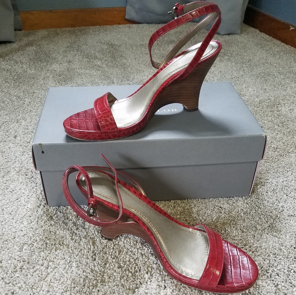 Ann Taylor wedge sandals